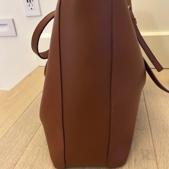 Vegan Fossil Super-Cute Faux Leather Shoulder Bag - Picture 3 of 13